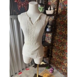 Axcess Liz Claiborne Sleeveless Knit Top Cream Crochet V Neck Casual
